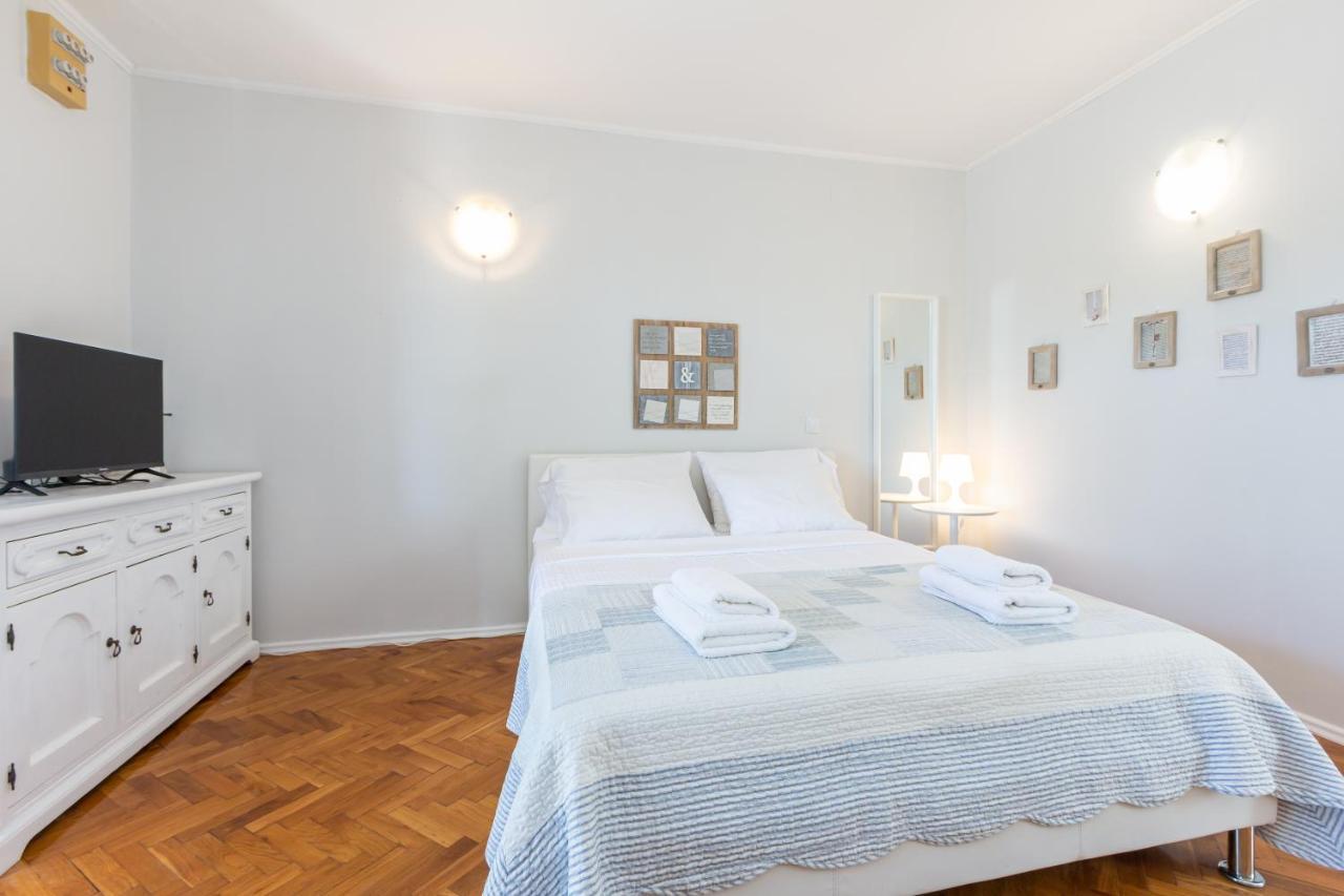 Apartments Vladan With Terrace บัชกา ภายนอก รูปภาพ