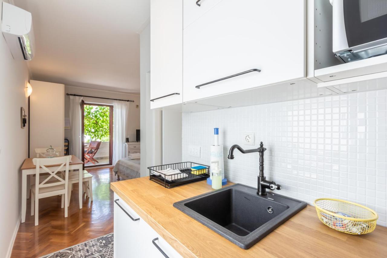 Apartments Vladan With Terrace บัชกา ภายนอก รูปภาพ